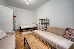 2 soban stan 43 m2 Prilaz Baruna Filipovića, prodaja