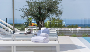 Luksuzna vila s pogledom na more 400 m2, Istra