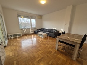 3 soban stan Jelenovac, 75 m2 + garaža (iznajmljivanje)