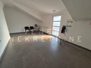 Poslovni prostor: Zagreb (Odra), 240 m2 (iznajmljivanje)