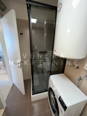 Petrčane (Sunnyside resort) - drugi red od mora, odlična investicija