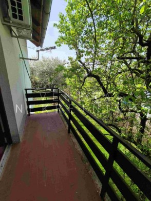 Kuća 228 m2 Odra sa 2 građevinska zemljišta 2078 m2