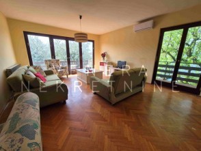 Kuća 228 m2 Odra sa 2 građevinska zemljišta 2078 m2