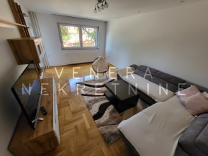 3 soban stan Knežija, 65 m2