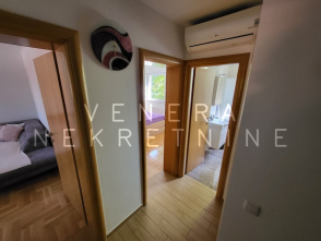 3 soban stan Knežija, 65 m2