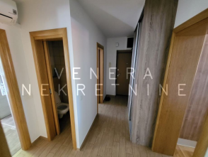3 soban stan Knežija, 65 m2