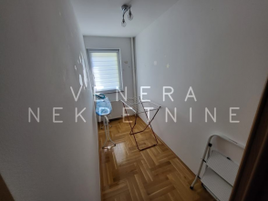 3 soban stan Knežija, 65 m2