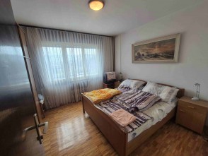 2 soban stan Travno 70 m2 (moguća prenamjena u 3 soban), B. Magovca
