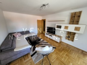 3 soban stan Knežija, 65 m2