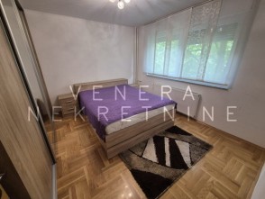 3 soban stan Knežija, 65 m2