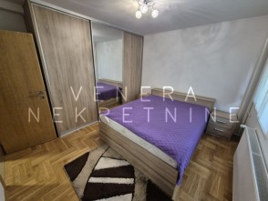 3 soban stan Knežija, 65 m2