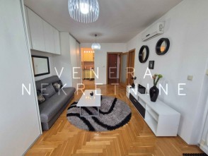 2 soban stan Knežija, 44 m2